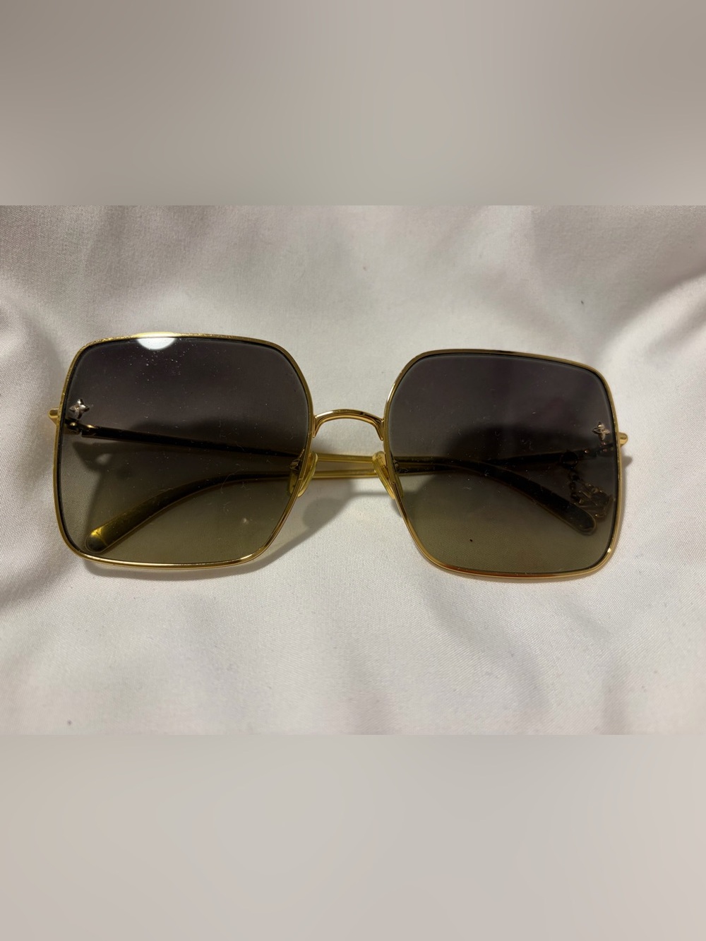 Louis Vuitton Charm Square Glasses